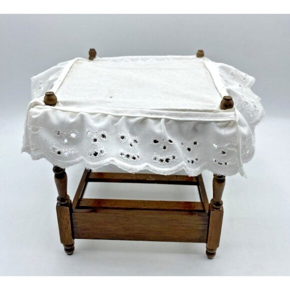 Vintage Doll House Canopy Bed Miniature Wood Handmade Eyelet Cover Retro Play - Picture 3 of 15